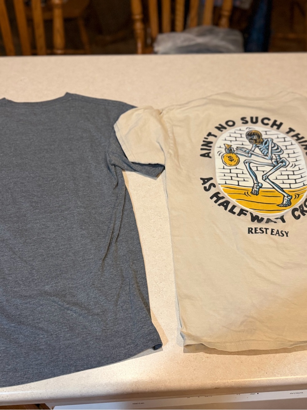 Men’s Size Medium Lot Of 10 Graphic T-Shirts - Picture 9 of 11